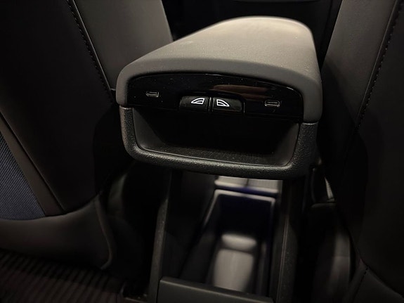 Volvo EX30 22 of 28
