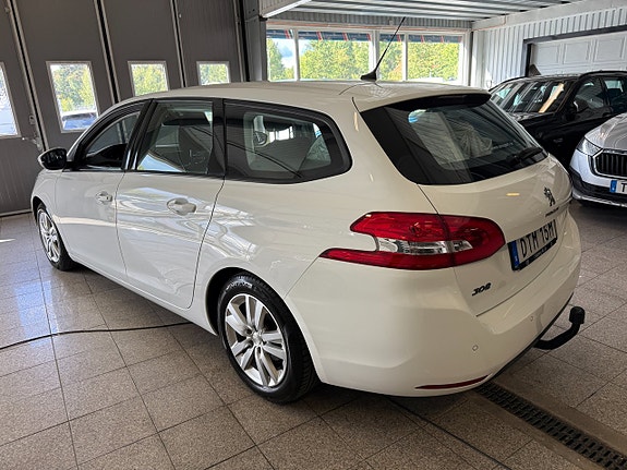 Peugeot 308 SW 5 of 15