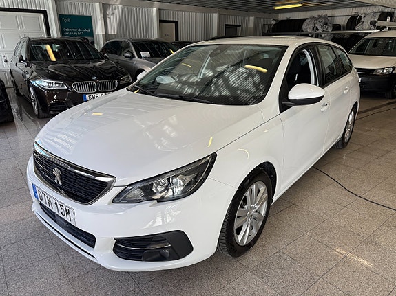 Peugeot 308 SW 7 of 15