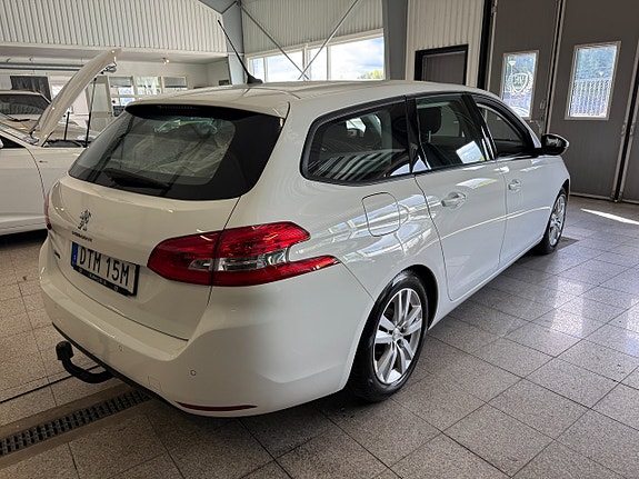 Peugeot 308 SW 3 of 15