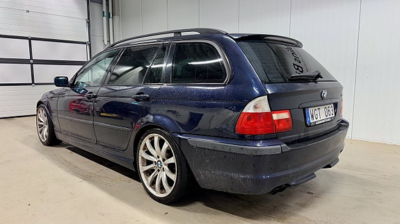 BMW 320 4 of 8