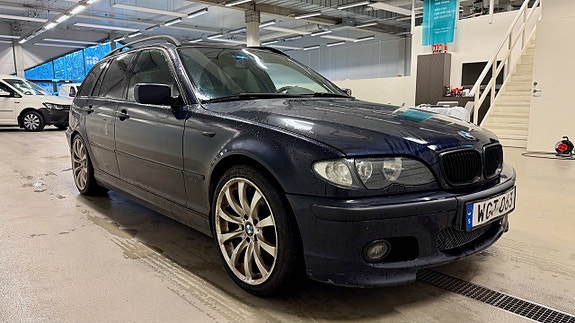 BMW 320 2 of 8