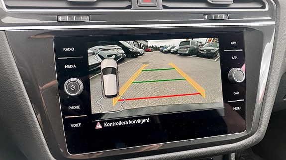 Volkswagen Tiguan Allspace 15 of 19