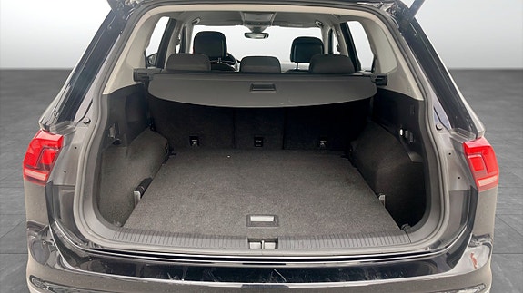 Volkswagen Tiguan Allspace 13 of 19