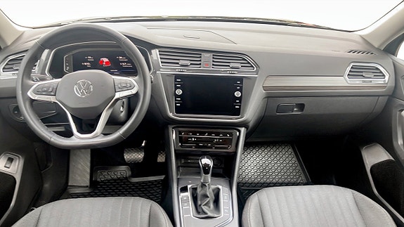 Volkswagen Tiguan Allspace 10 of 19