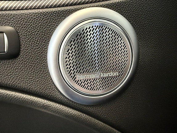 Alfa Romeo Stelvio 14 of 19