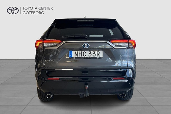 Toyota RAV4 5 of 13