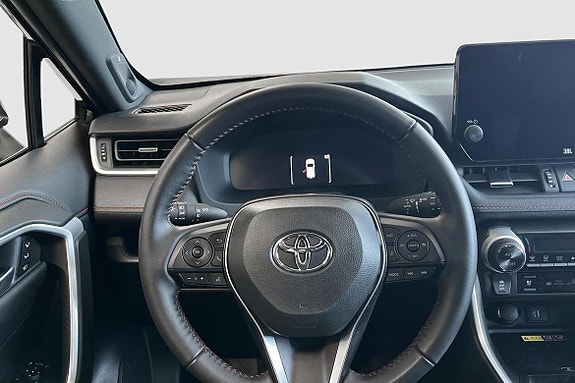 Toyota RAV4 10 of 13