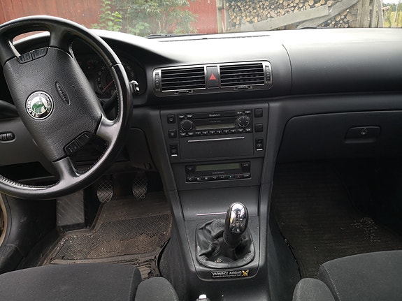 Skoda Superb 5 of 11