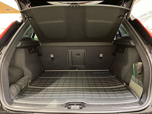Volvo EX40 13 of 14