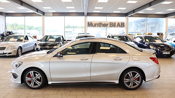 Mercedes-Benz CLA220 3 of 17