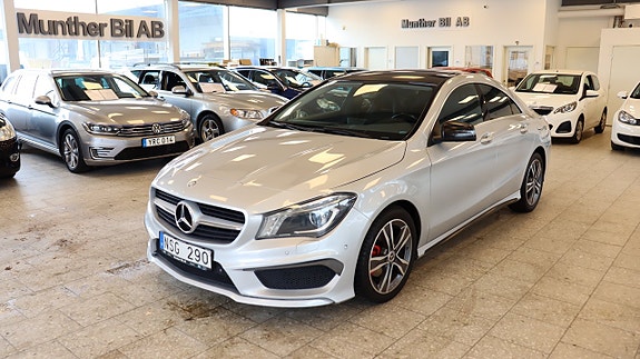 Mercedes-Benz CLA220 2 of 17
