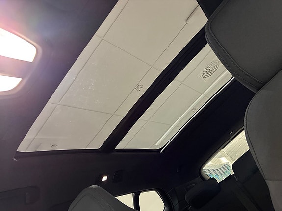 Volvo EX40 16 of 17