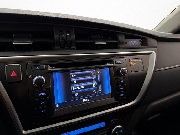 Toyota Auris 22 of 28