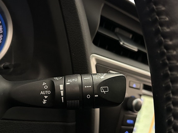 Toyota Auris 27 of 28