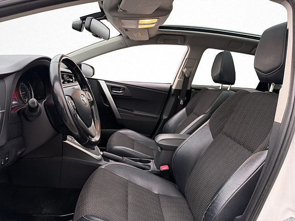 Toyota Auris 9 of 28