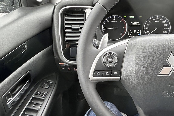 Mitsubishi Outlander 14 of 19