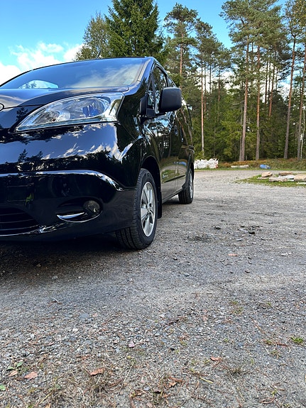 Nissan e-NV200 3 of 13