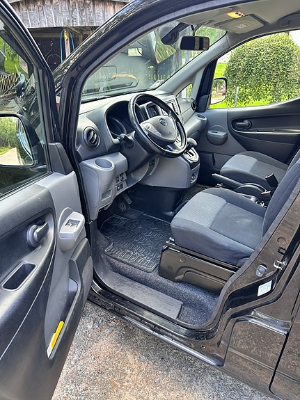 Nissan e-NV200 7 of 13