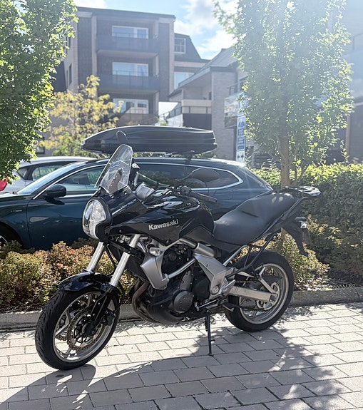 Kawasaki Versys 650 utmärkt skick! 2 of 13