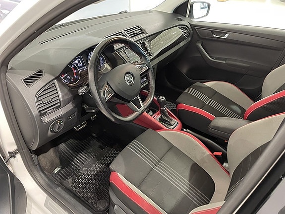 Skoda Fabia 16 of 28