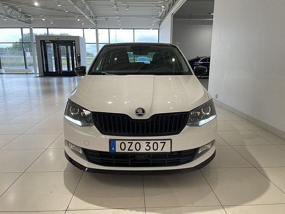 Skoda Fabia 2 of 28