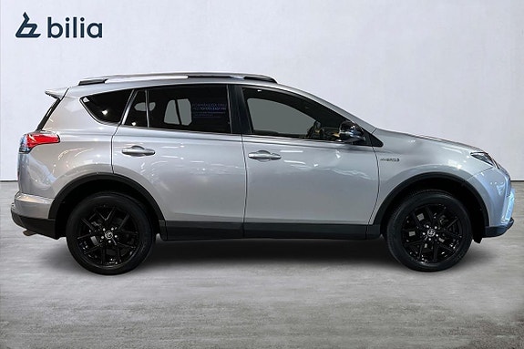 Toyota RAV4 18 of 22