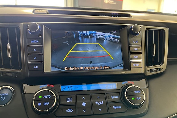 Toyota RAV4 15 of 22