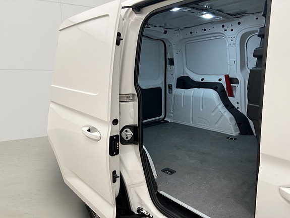 Volkswagen Caddy 12 of 30