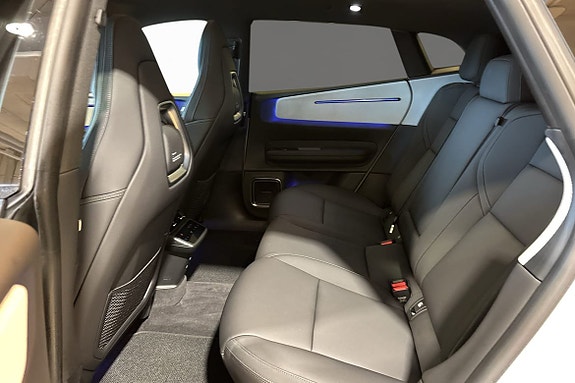 Polestar 4 12 of 30