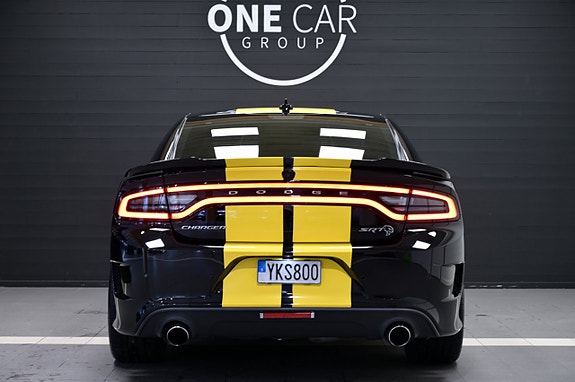 Dodge Charger 8 of 30
