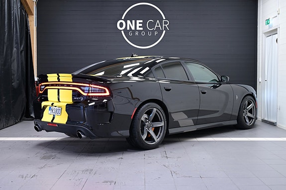 Dodge Charger 6 of 30