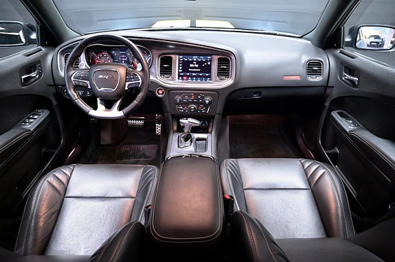 Dodge Charger 15 of 30