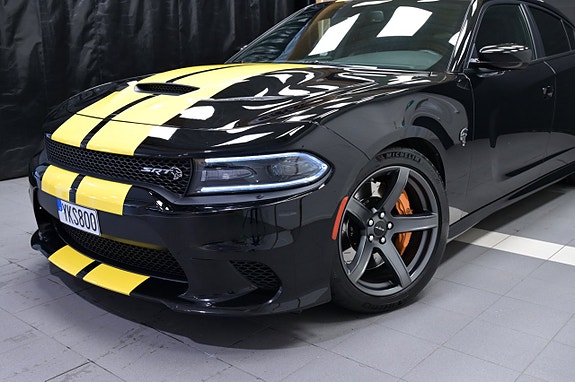 Dodge Charger 4 of 30