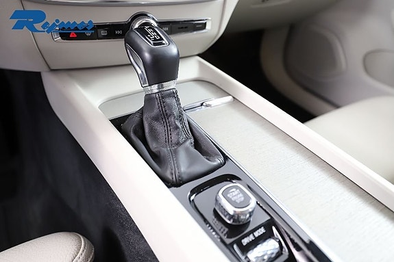 Volvo V60 22 of 24