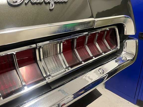 Mercury Marquis 25 of 30