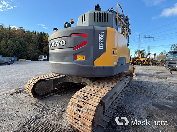 Grävmaskin Volvo ECR235EL 6 of 27