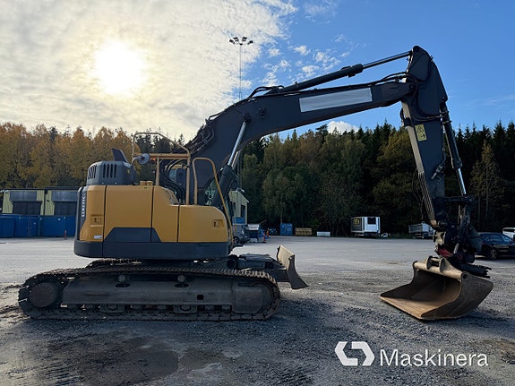 Grävmaskin Volvo ECR235EL 4 of 27
