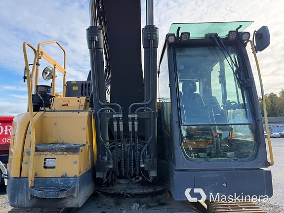 Grävmaskin Volvo ECR235EL 11 of 27