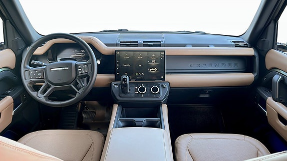 Land Rover Defender 90 4 of 9