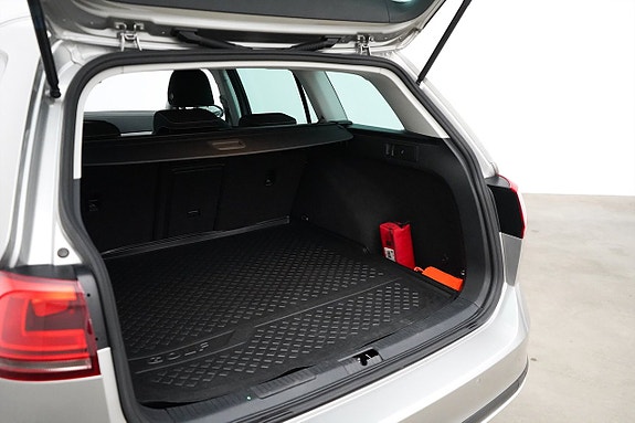 Volkswagen Golf Alltrack 18 of 23