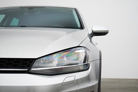 Volkswagen Golf Alltrack 22 of 23