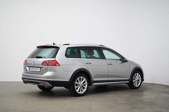 Volkswagen Golf Alltrack 20 of 23