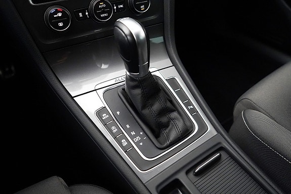 Volkswagen Golf Alltrack 14 of 23