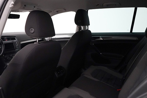 Volkswagen Golf Alltrack 7 of 23