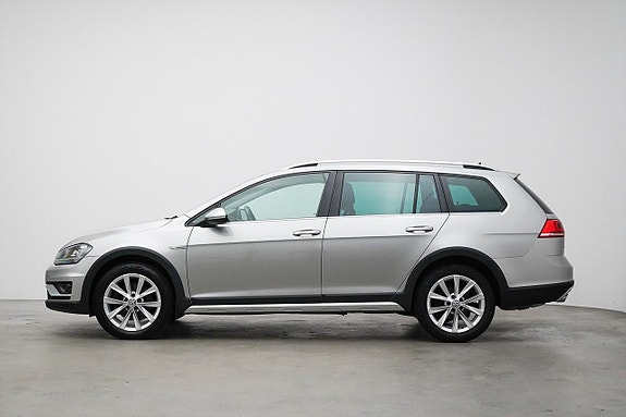 Volkswagen Golf Alltrack 3 of 23