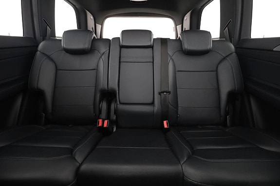 Mercedes-Benz GLS350 d 16 of 30
