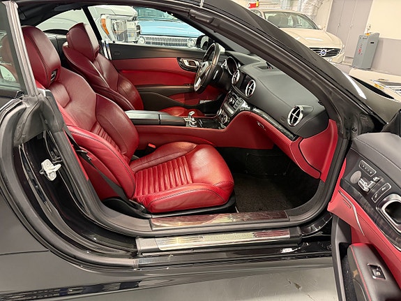 Mercedes-Benz SL350 9 of 16