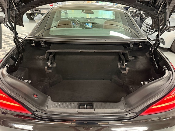 Mercedes-Benz SL350 16 of 16