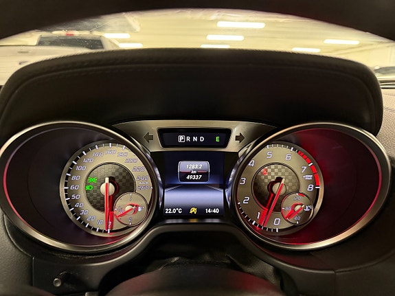 Mercedes-Benz SL350 8 of 16